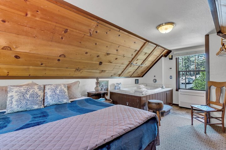 Room 215 of 256