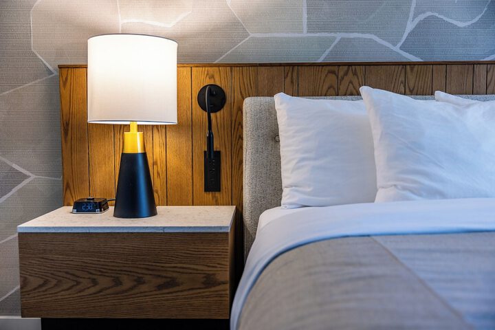 Room 103 of 138