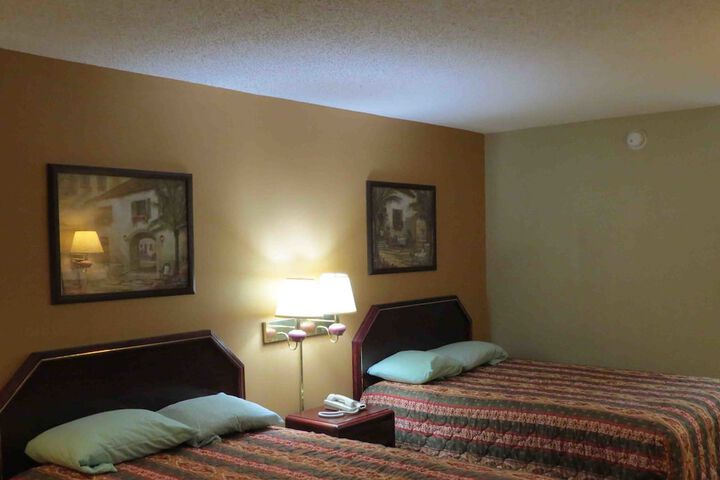 Room 15 of 21
