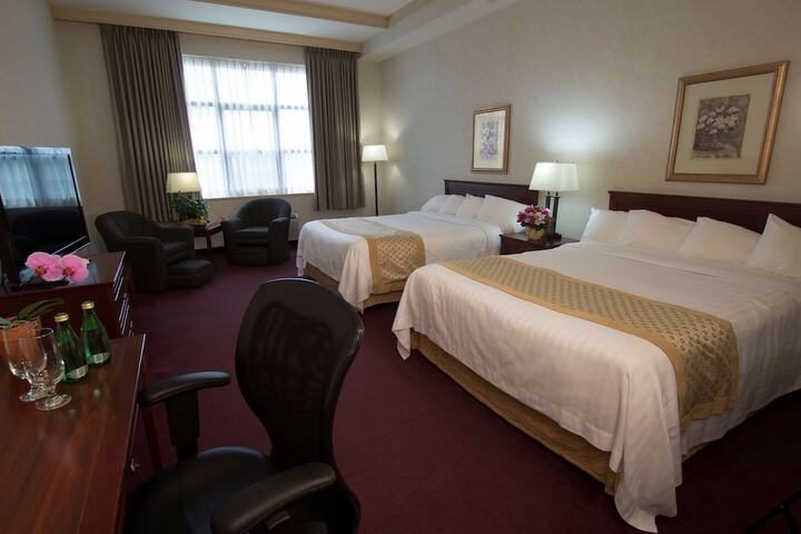 Room 75 of 118