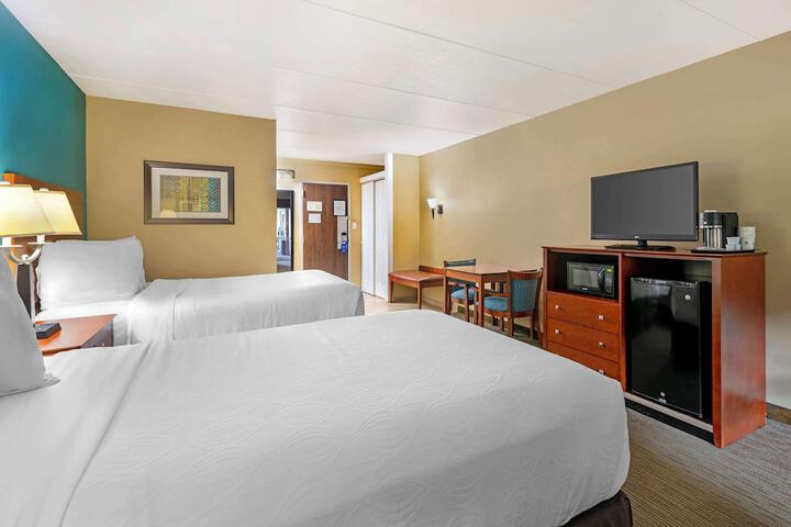 Room 47 of 94