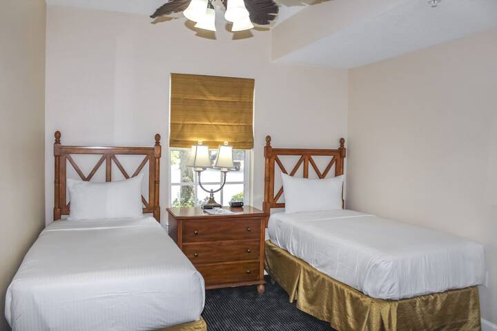 Room 40 of 64