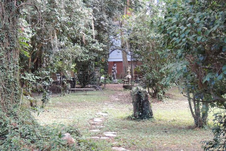 Property Grounds 38 of 38