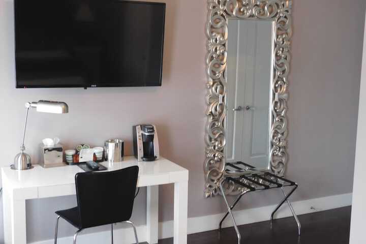 Room 15 of 36