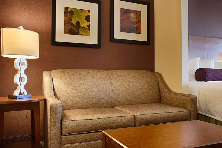Room 8 of 39