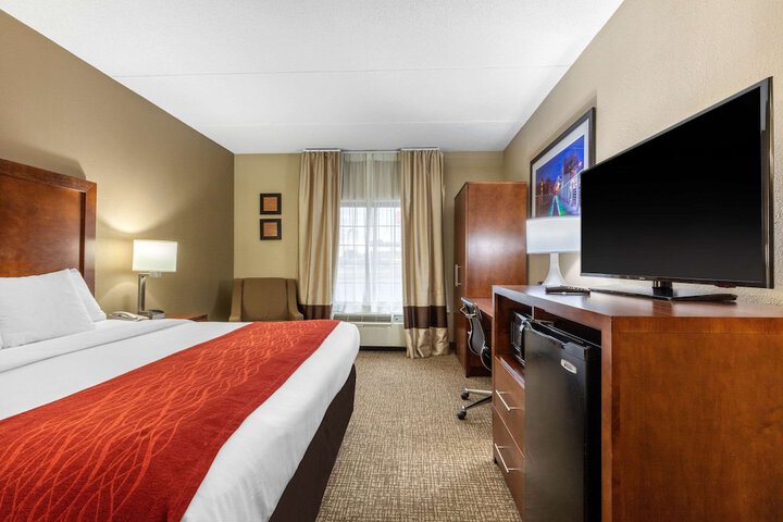 Room 4 of 30