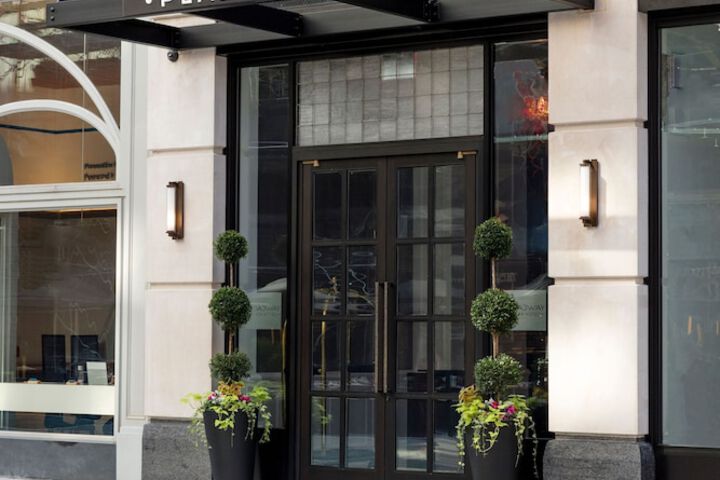 Hotel 1 of 86