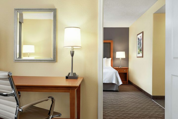 Room 11 of 30