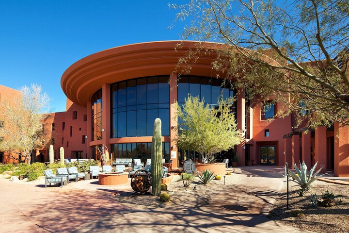 Hotel 4 of 145