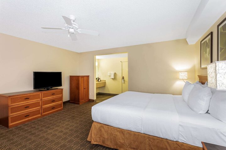 Room 46 of 58
