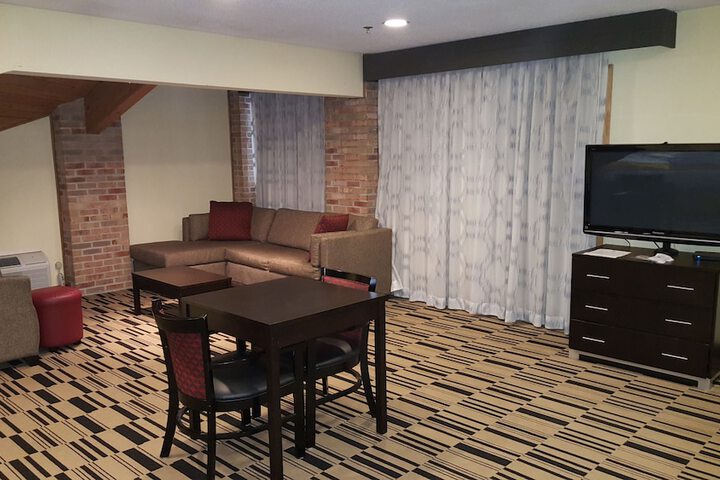 Room 12 of 41