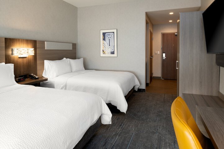 Room 33 of 62