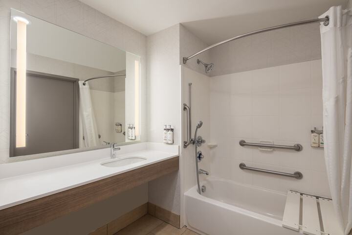 Room 15 of 31