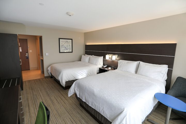 Room 15 of 43