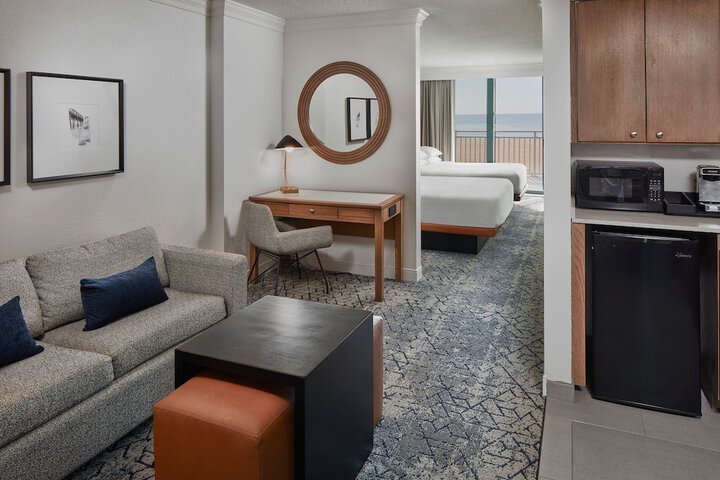 Room 83 of 152