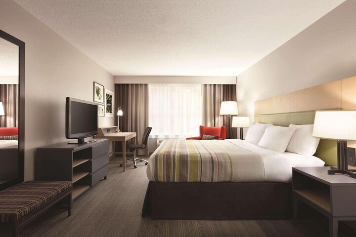 Room 12 of 21