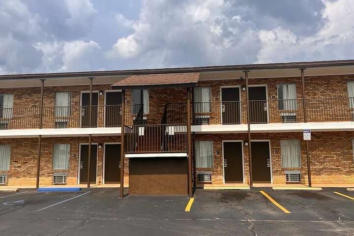 Hotel 11 of 43