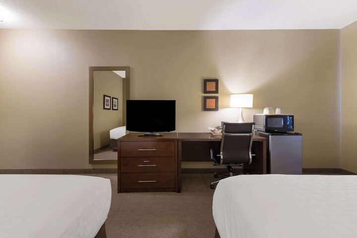 Room 21 of 32