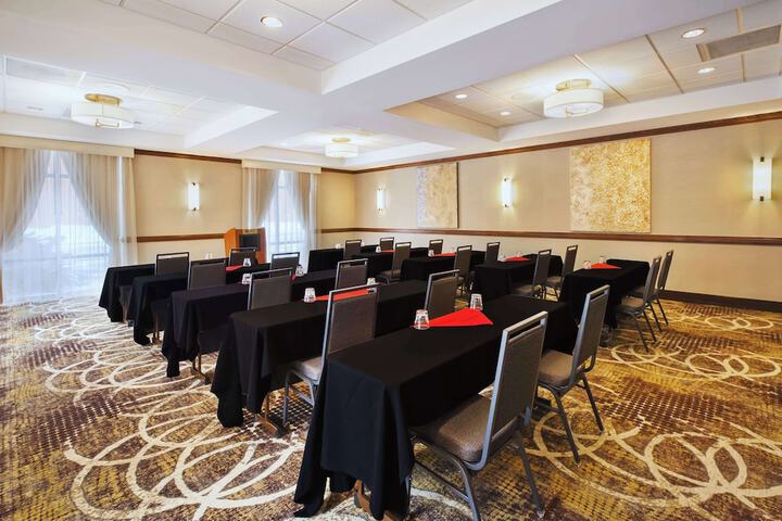 DoubleTree by Hilton Rapid City Downtown Convention Center