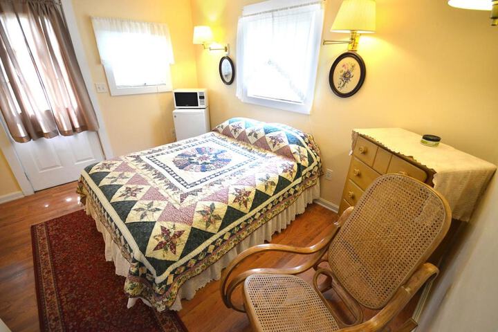 Shorelands Guest Resort and Cottages