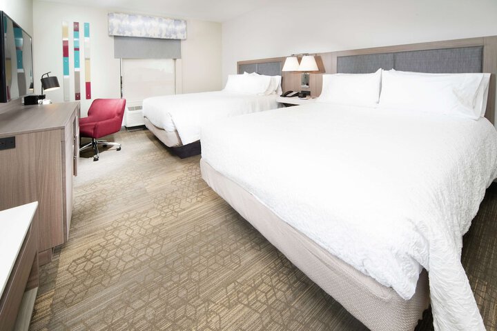 Room 19 of 33