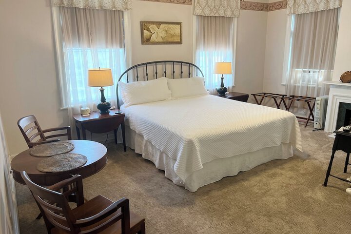 Room 16 of 56