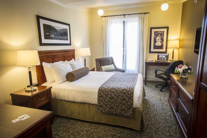 Hume Hotel & Spa
