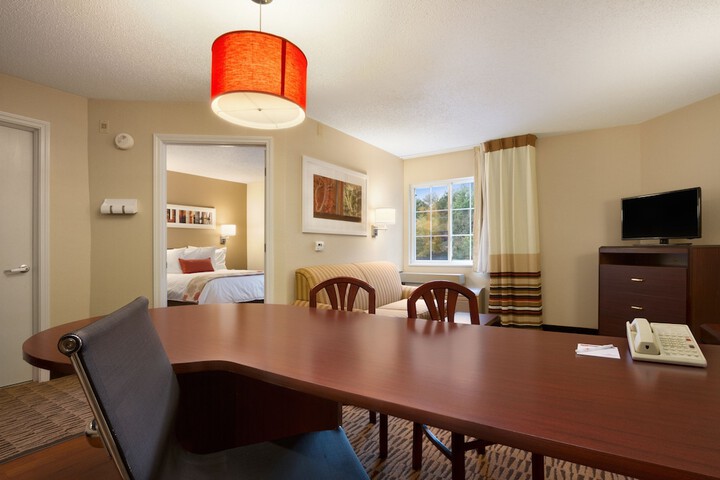 MainStay Suites Detroit Farmington Hills