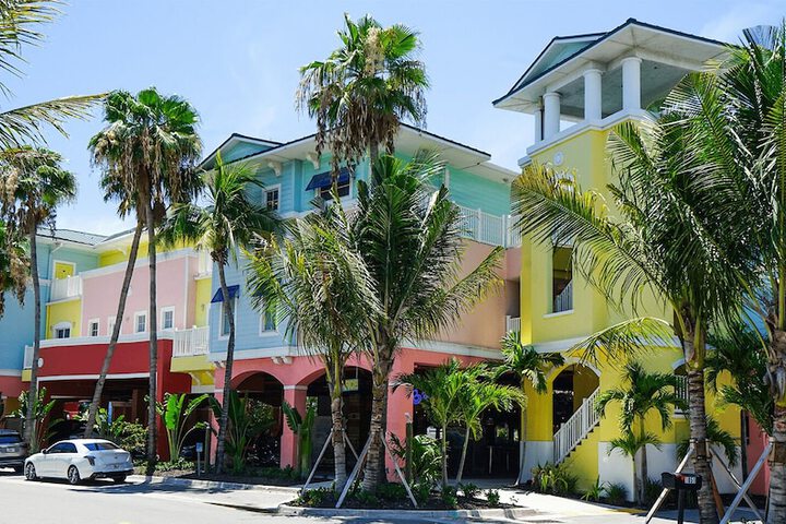 The Lighthouse Resort Inn & Suites