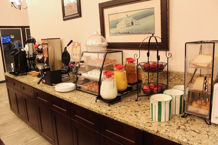 Breakfast/Coffee Service 74 of 85