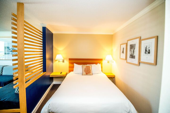 Room 34 of 41