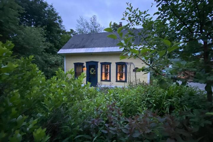 Vermont Lake Whitingham Mount Snow Area Apartment