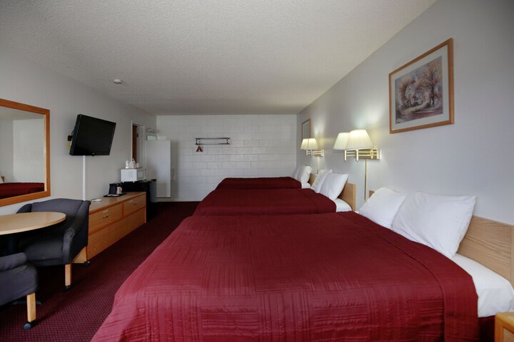 Room 3 of 33
