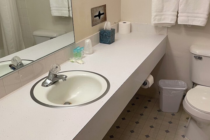 Room 20 of 29