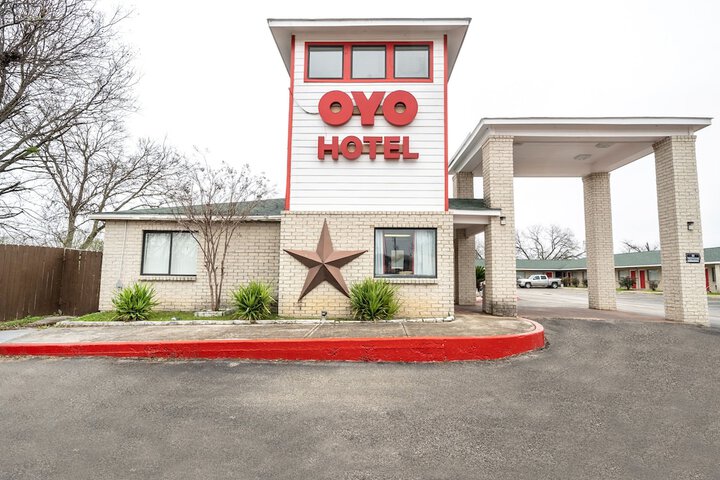 Hotel 6 of 40