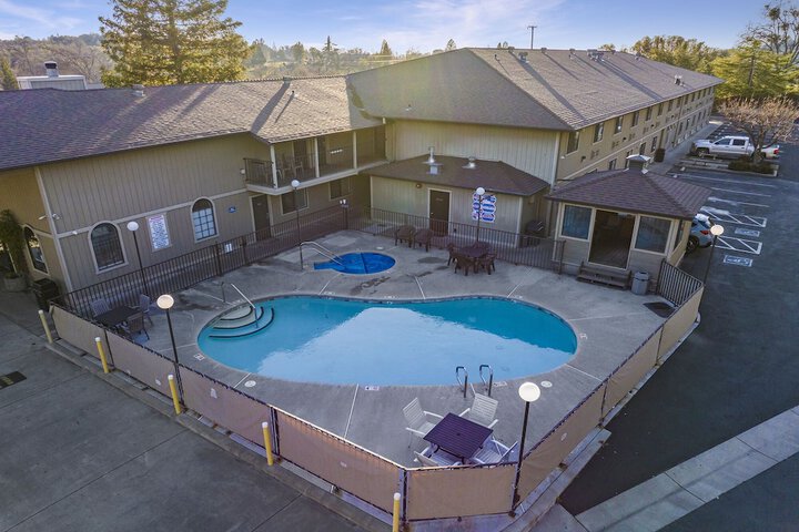 Aladdin Inn