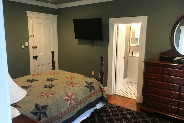 Room 40 of 64