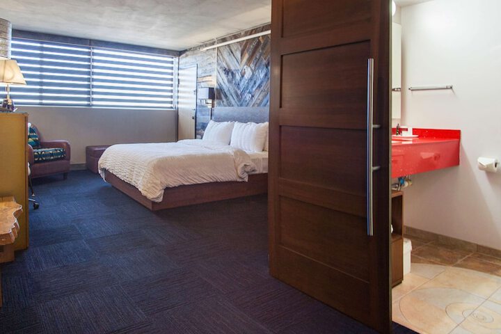 The Rushmore Hotel & Suites BW Premier Collection