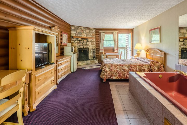Highland Hills Motel and Cabins – a Master Hosts Resort