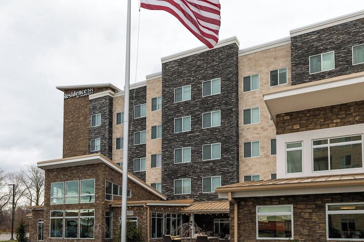 Hotel 4 of 25