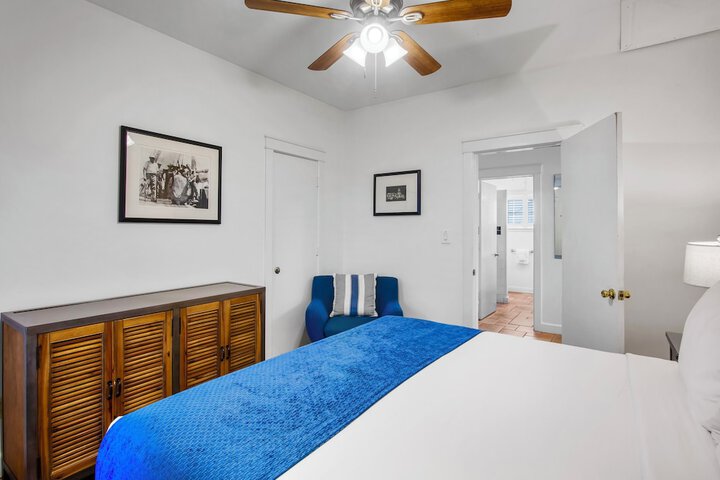Room 16 of 70