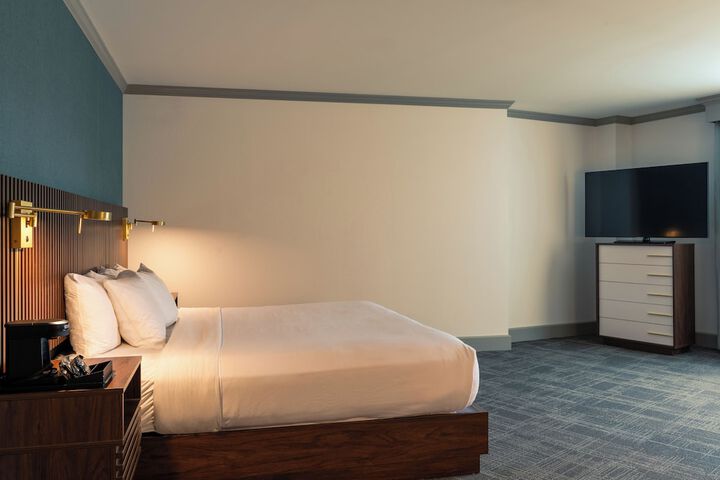Comfort Inn & Suites Near Burke Mountain