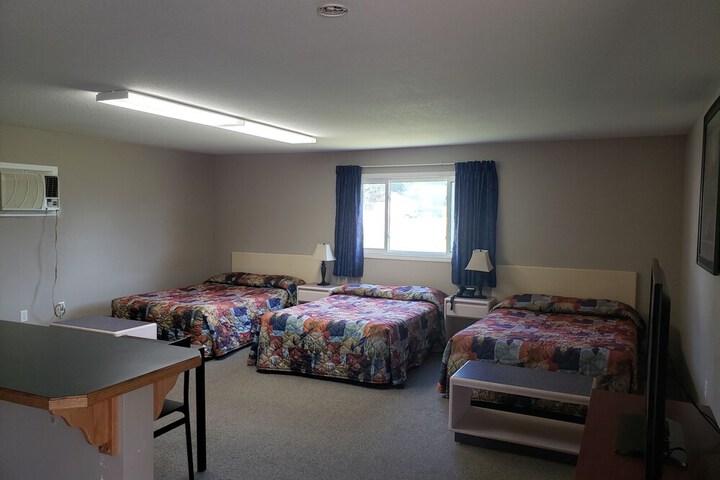 Room 18 of 23