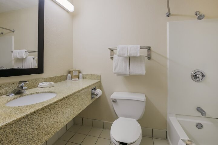 Room 20 of 32