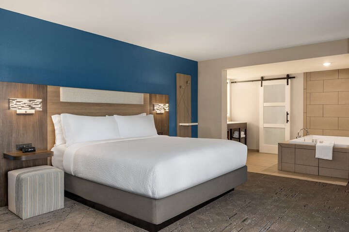 Holiday Inn Express Evansville Downtown by IHG