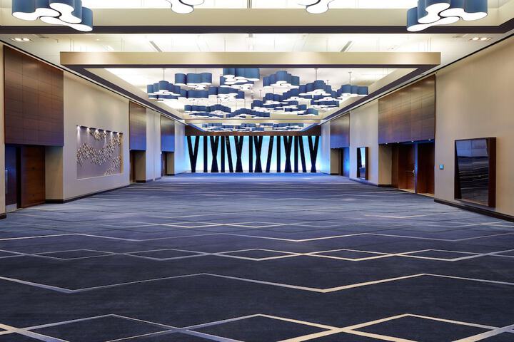 DoubleTree by Hilton Montreal