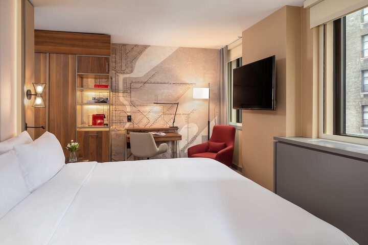 Room 21 of 100