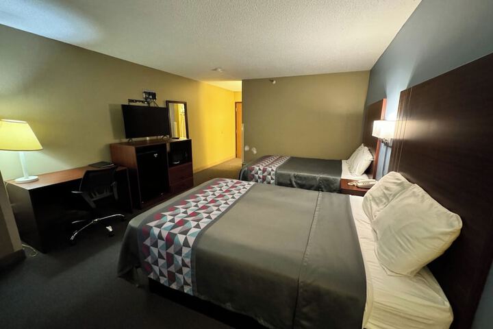 Room 13 of 15