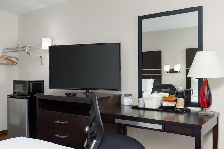 Room 15 of 20