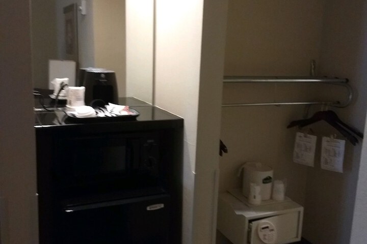 Room 21 of 30
